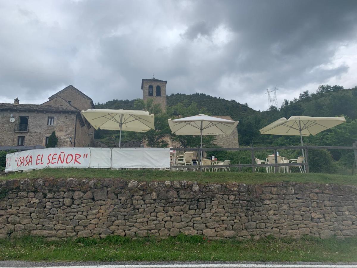Casa Rural Laguarta - Restaurante Pension Buitenkant foto